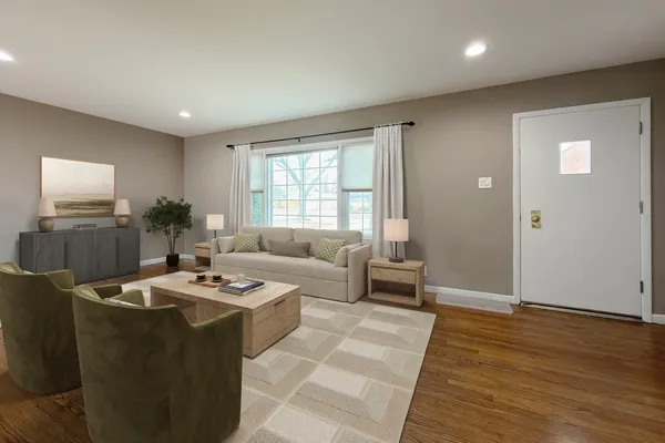 $479,900 | 240 Hatlen Avenue, Mount Prospect, IL 60056