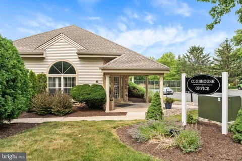 $2,500 | 1804 Foxmeadow Circle, Unit CONDO 1804, Royersford, PA 19468