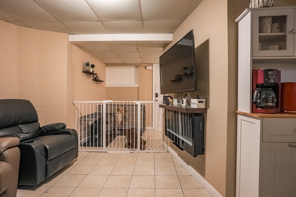 529 Stafford Road Fall River, MA 02721 - Photo 23 of 31