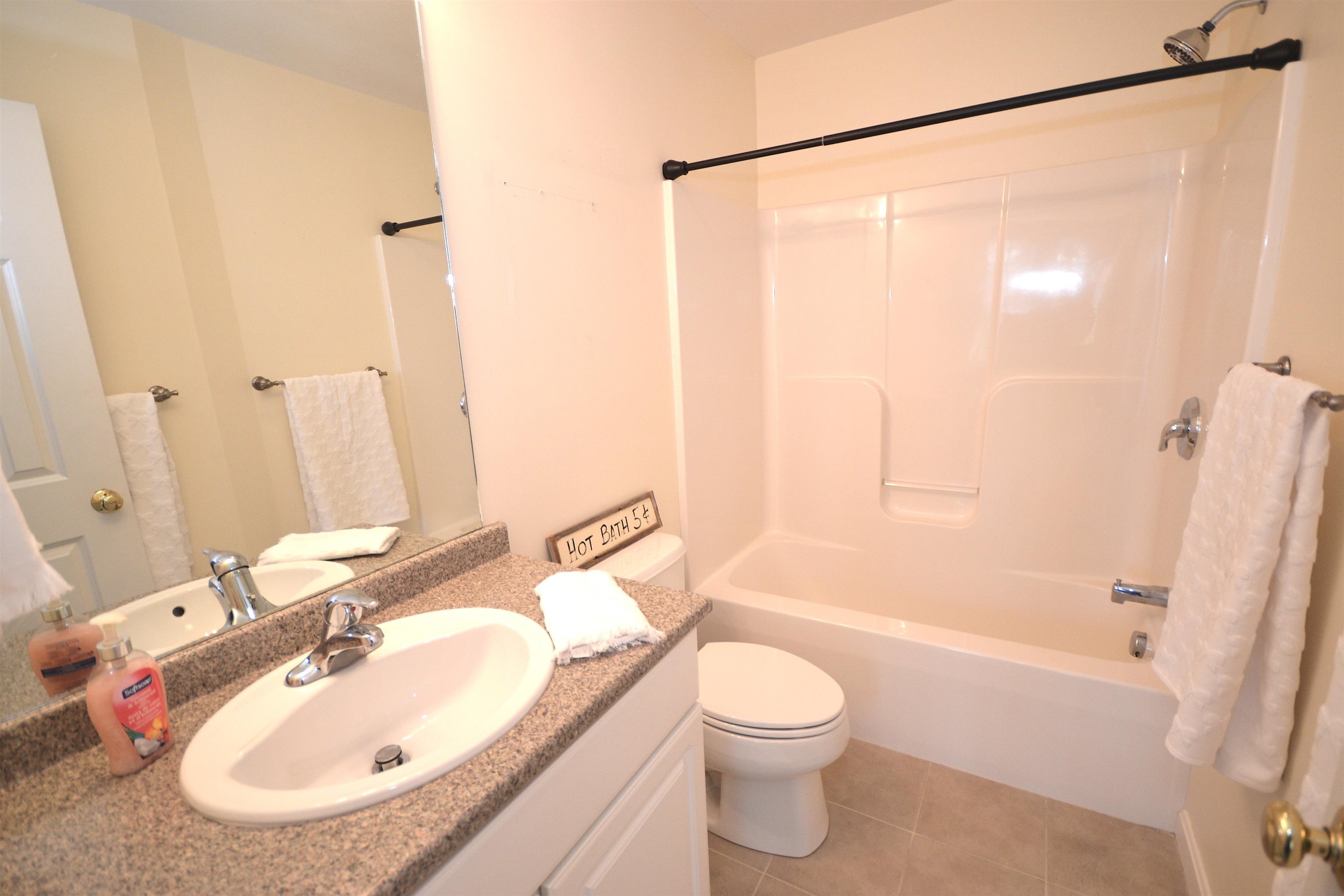 75 Hackett Hill Road, Unit 15 Manchester, NH 03102 - Photo 22 of 41