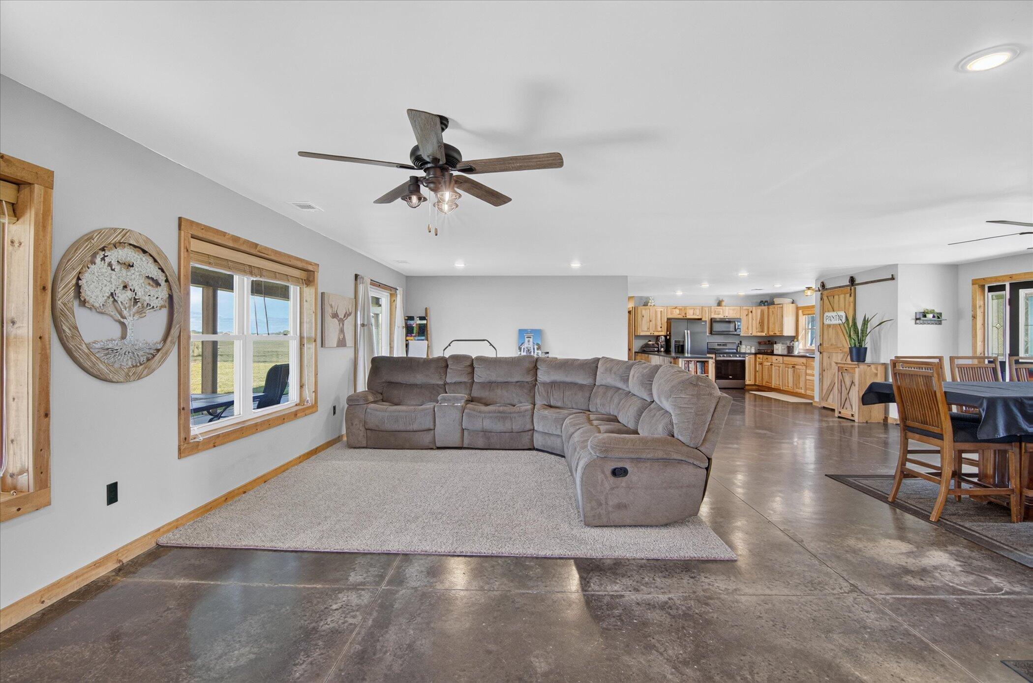 13951 Lane Road Cement City, MI 49233 - Photo 11 of 47 living room