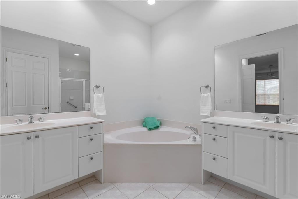 5017 Maxwell Circle, Unit 4202 Naples, FL 34105 - Photo 13 of 27