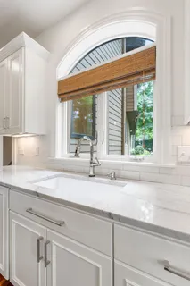 $1,995,000 | 710 Shadyview Lane North, Plymouth, MN 55447
