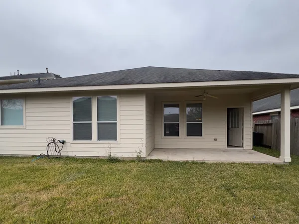 $2,250 | 719 Pickett Hill Lane, Rosenberg, TX 77469