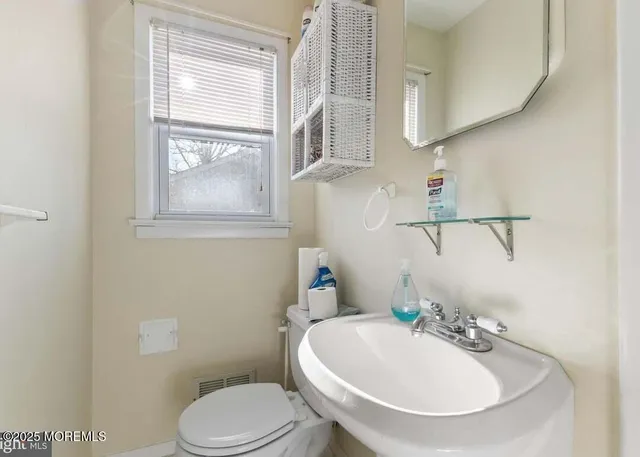 $1,750 | 60 Edwards Road, Brick, NJ 08723