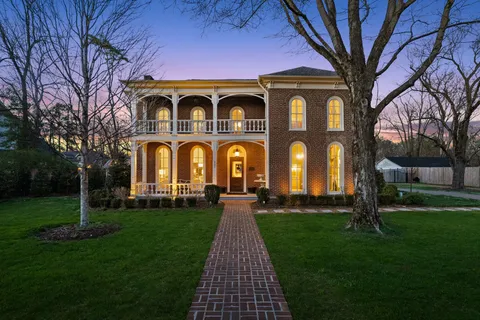 $4,750,000 | 501 Murfreesboro Road, Franklin, TN 37064
