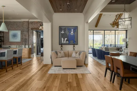 $4,750,000 | 501 Murfreesboro Road, Franklin, TN 37064