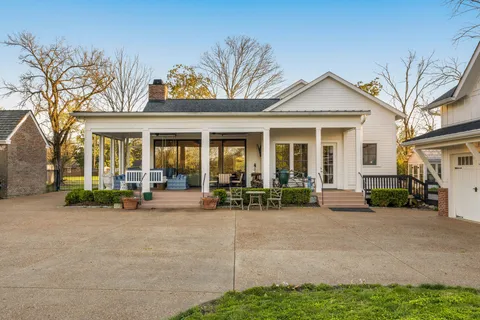 $4,750,000 | 501 Murfreesboro Road, Franklin, TN 37064