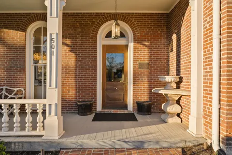 $4,750,000 | 501 Murfreesboro Road, Franklin, TN 37064