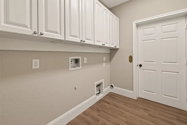 $4,500 | 4303 Monarch Drive, Sugar Land, TX 77479