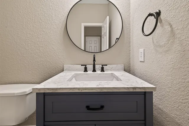 $4,500 | 4303 Monarch Drive, Sugar Land, TX 77479