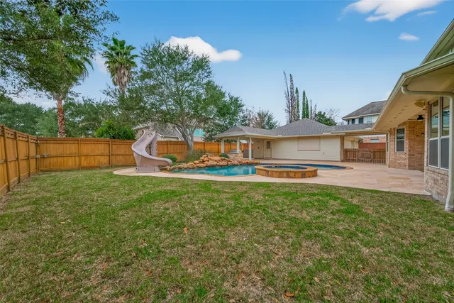 $4,500 | 4303 Monarch Drive, Sugar Land, TX 77479