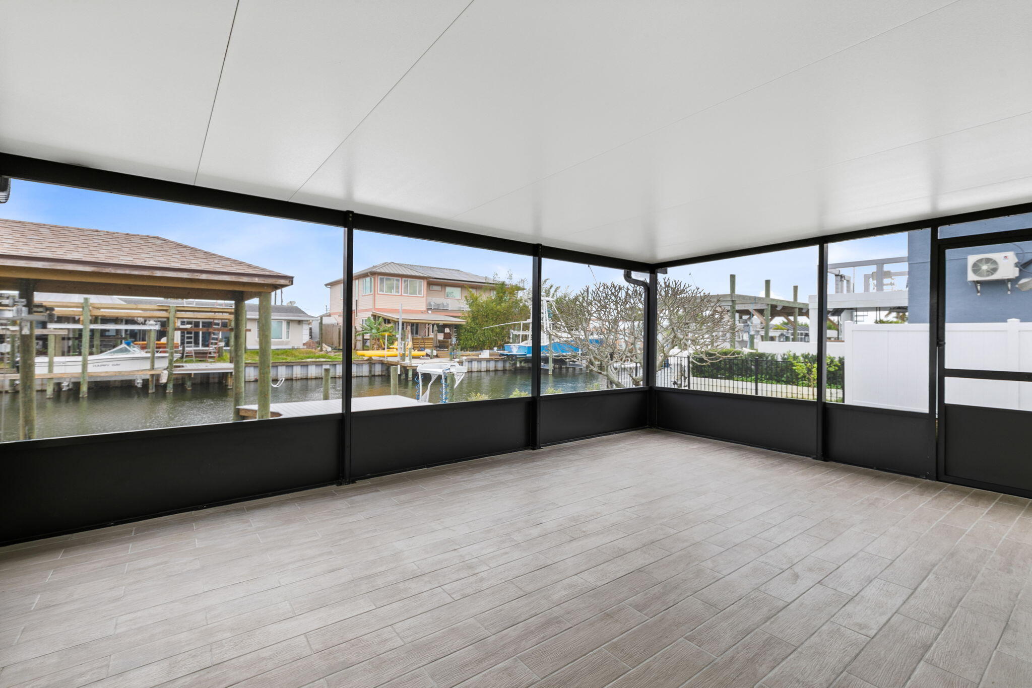 1700 Rochelle Parkway Merritt Island, FL 32952 - Photo 25 of 35 a view of an empty room with a large window