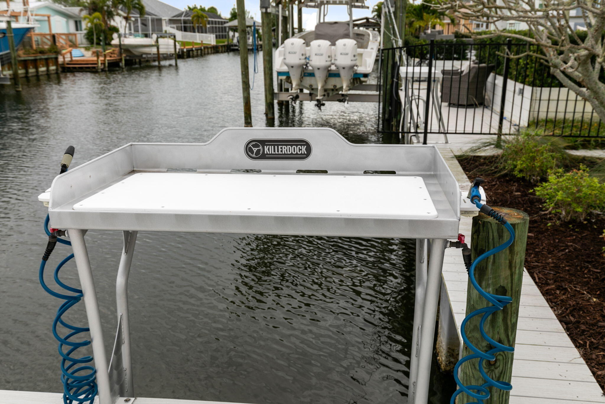 1700 Rochelle Parkway Merritt Island, FL 32952 - Photo 29 of 35 a terrace with a table and chairs