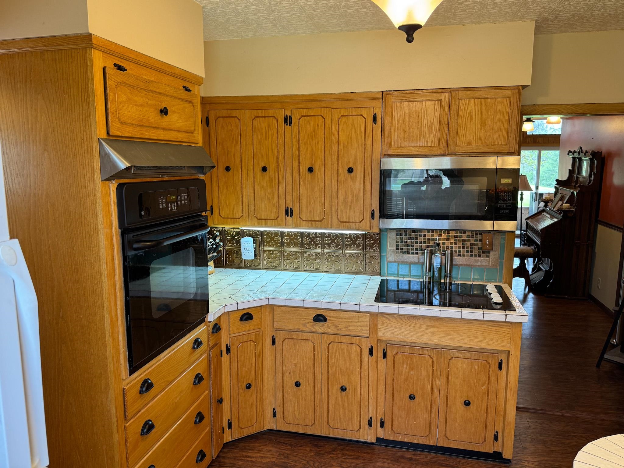 201 Golf Course Lane Bigfork, MN 56628 - Photo 15 of 30 Kitchen