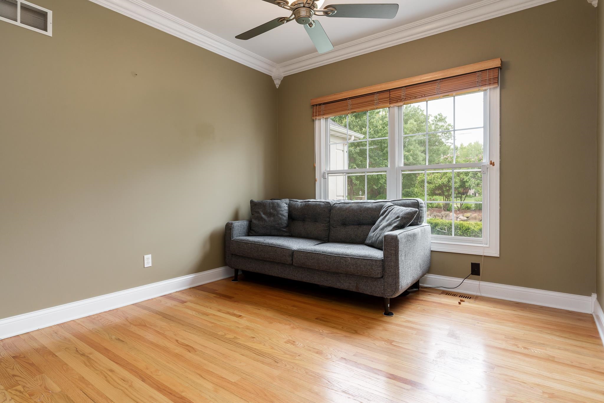 9311 Ridgeview Road Belvidere, IL 61008 - Photo 34 of 89 a living room with furniture and a window