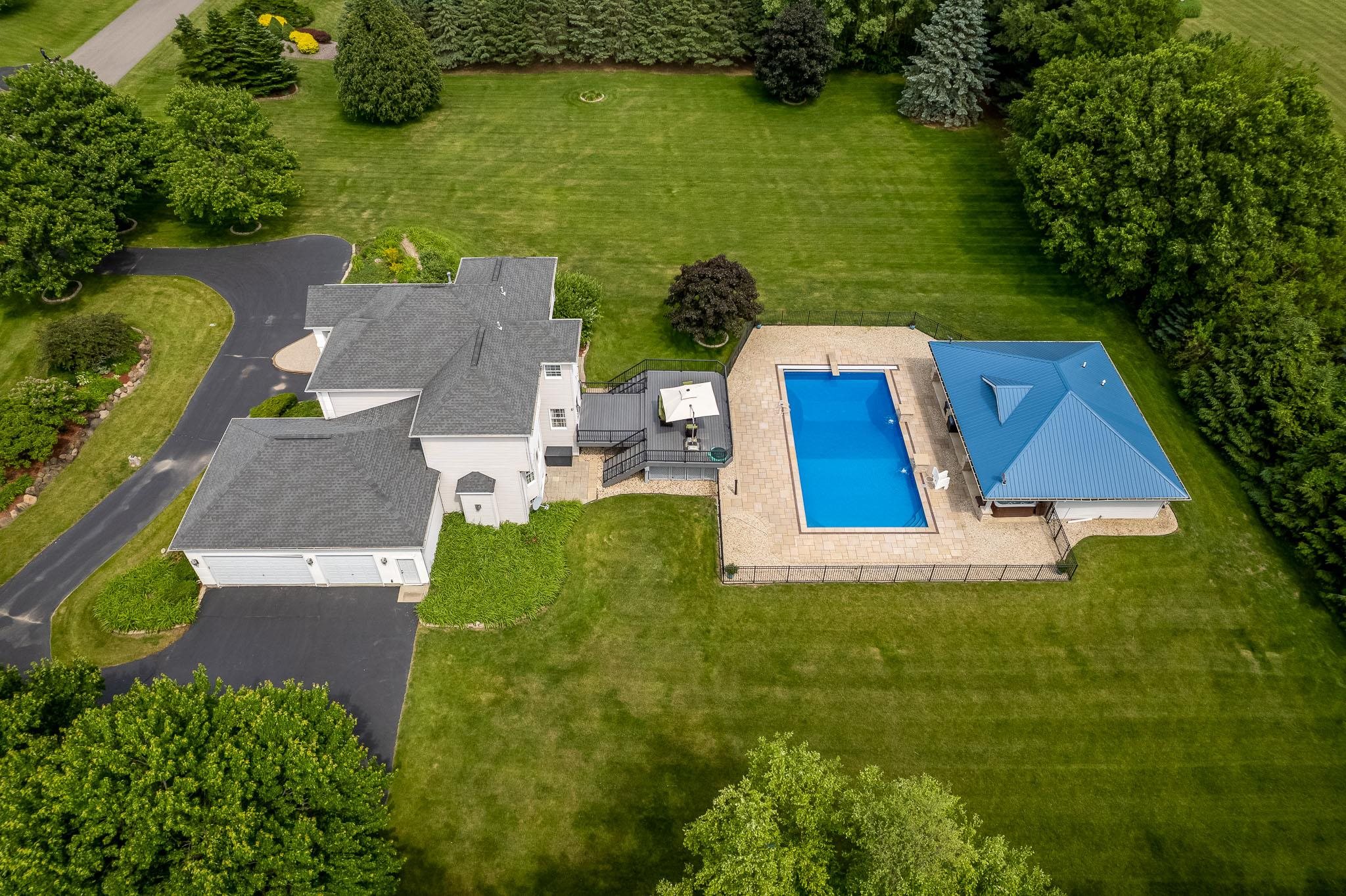 9311 Ridgeview Road Belvidere, IL 61008 - Photo 84 of 89 an aerial view of a house with a garden