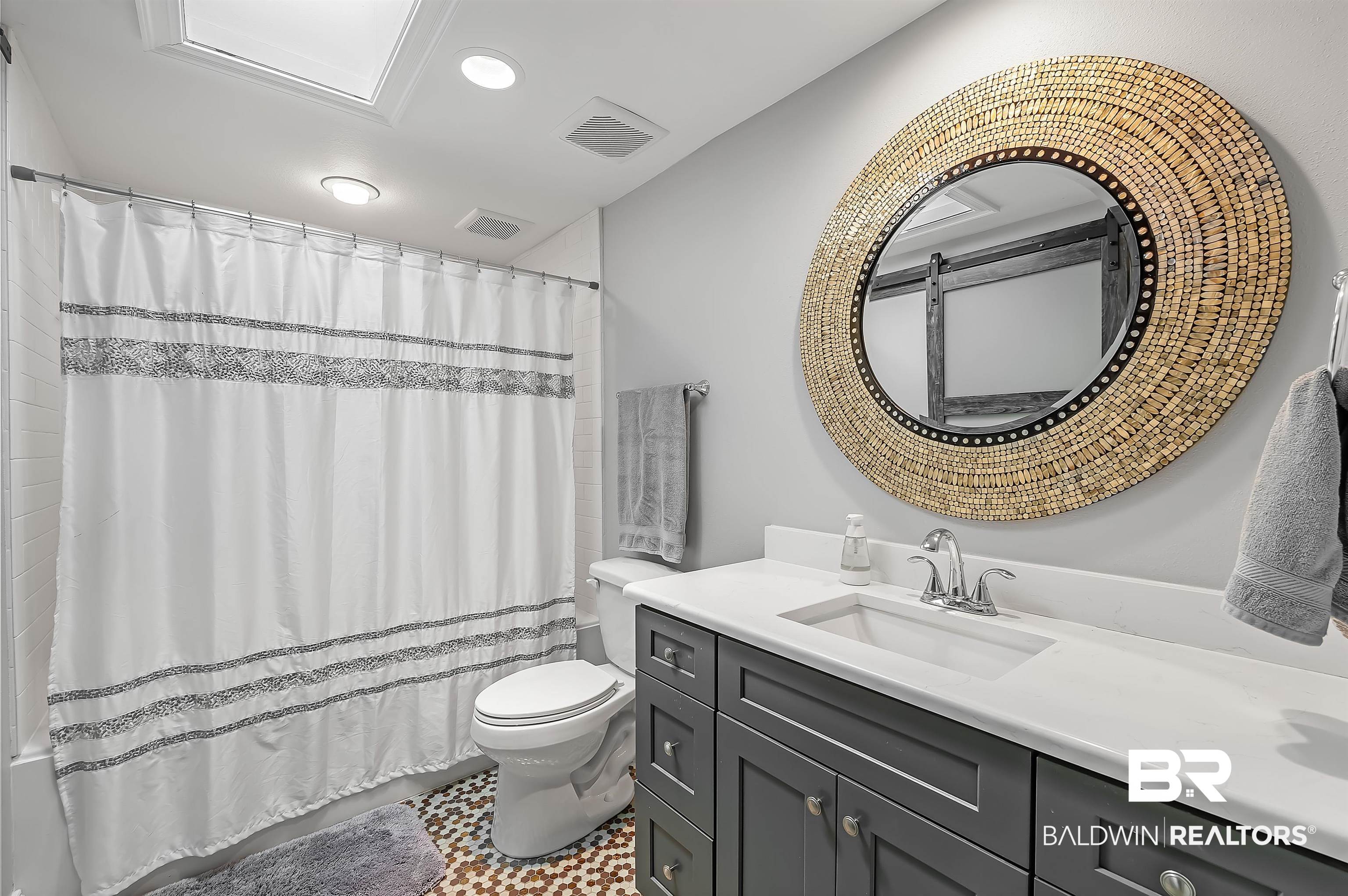 27800 Canal Road, Unit 513 Orange Beach, AL 36561 - Photo 26 of 39 Bath
