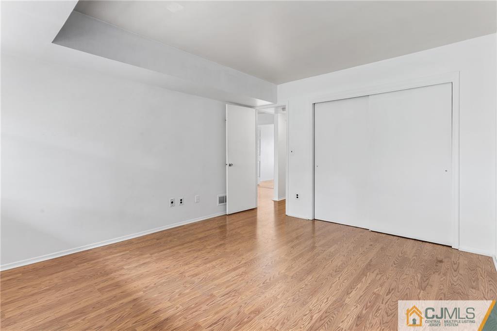 1935 Raspberry Court Edison, NJ 08817 - Photo 20 of 25