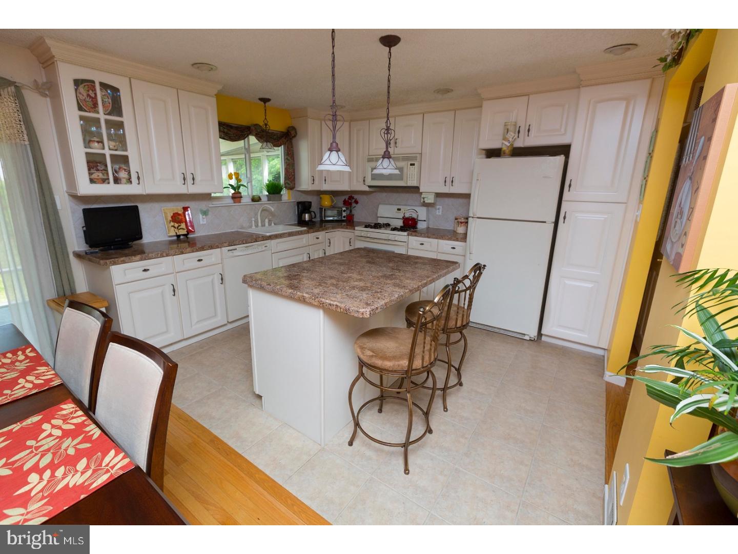 316 Peach Road Bellmawr, NJ 08031 - Photo 5 of 24 Kitchen