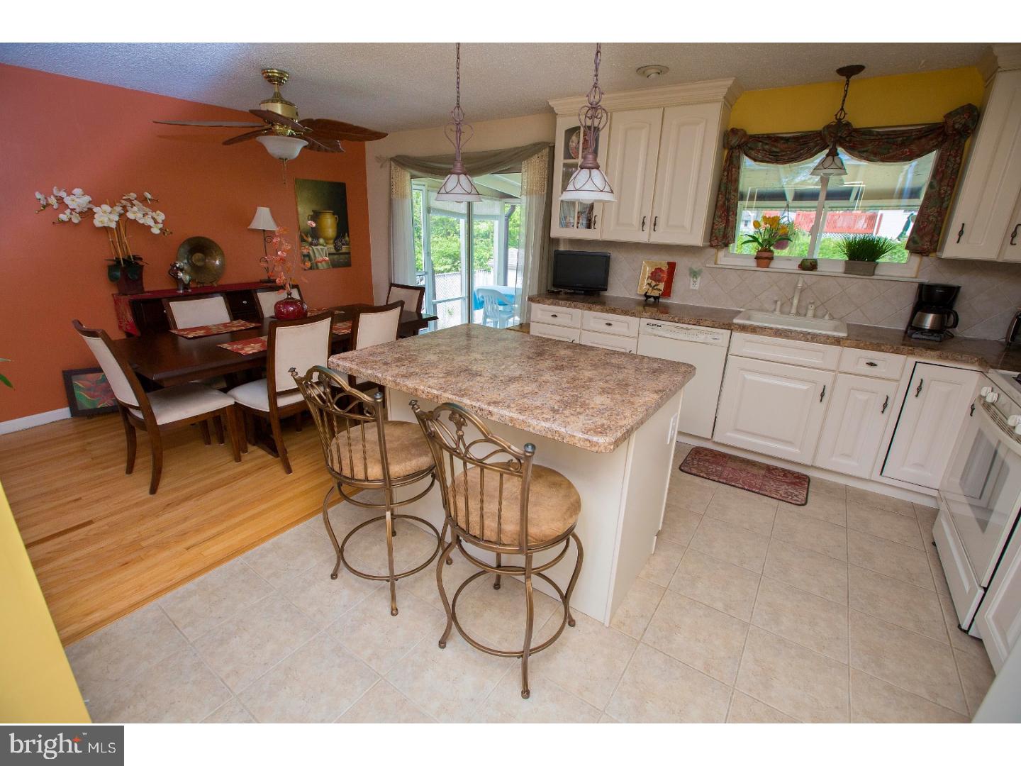 316 Peach Road Bellmawr, NJ 08031 - Photo 6 of 24 Kitchen
