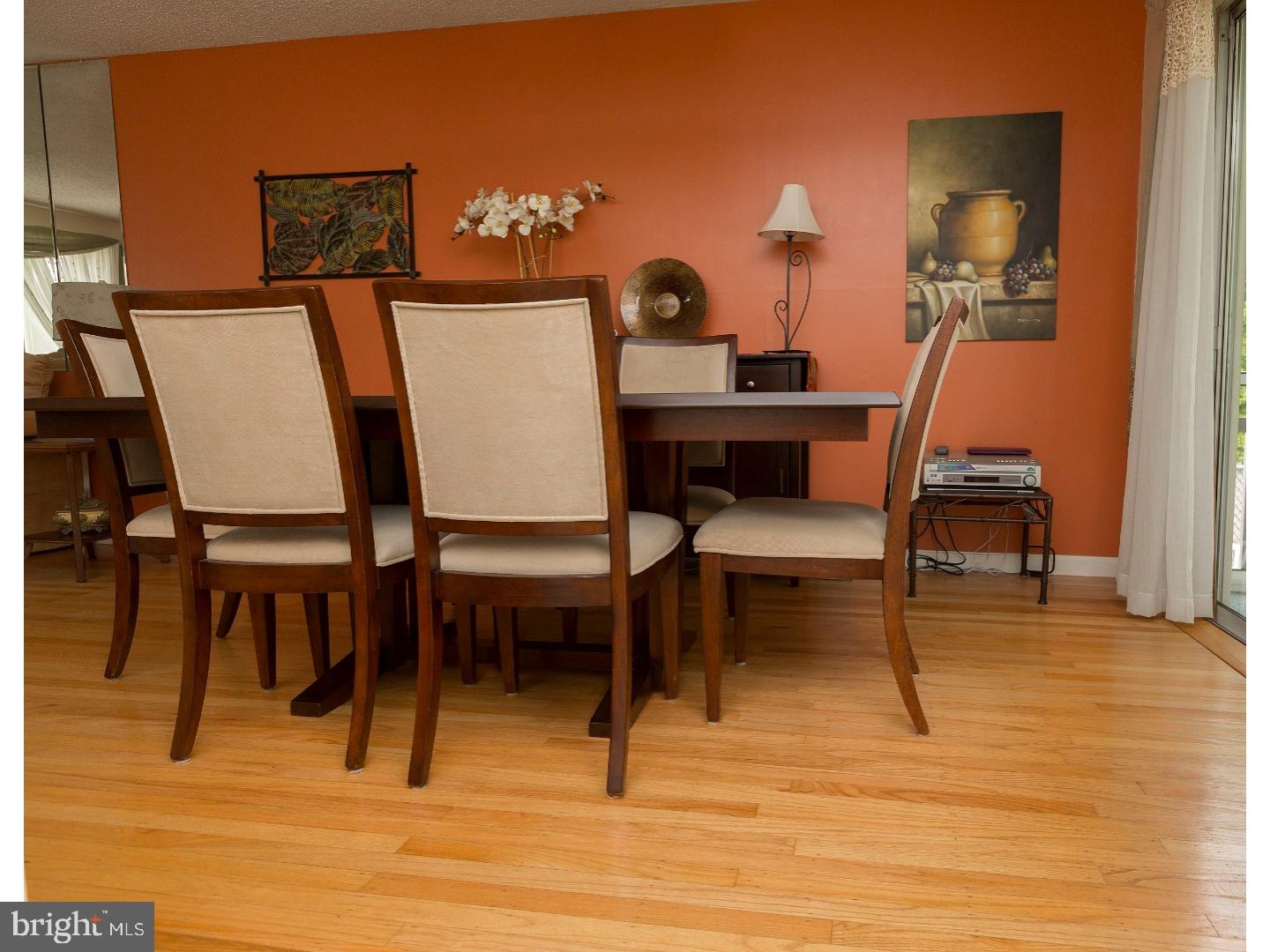 316 Peach Road Bellmawr, NJ 08031 - Photo 9 of 24 Dining Room