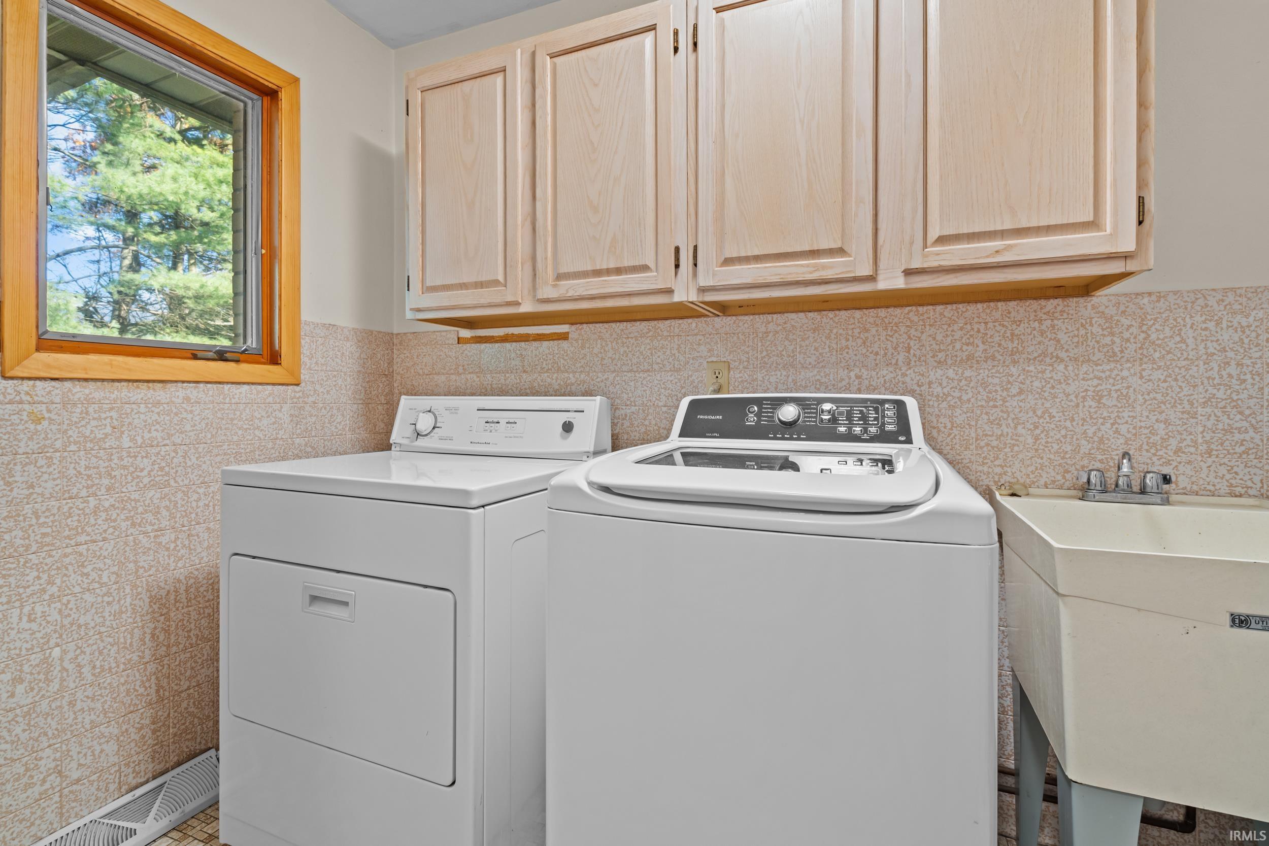 23335 Adams Road South Bend, IN 46628 - Photo 13 of 28 Gallery Image 13