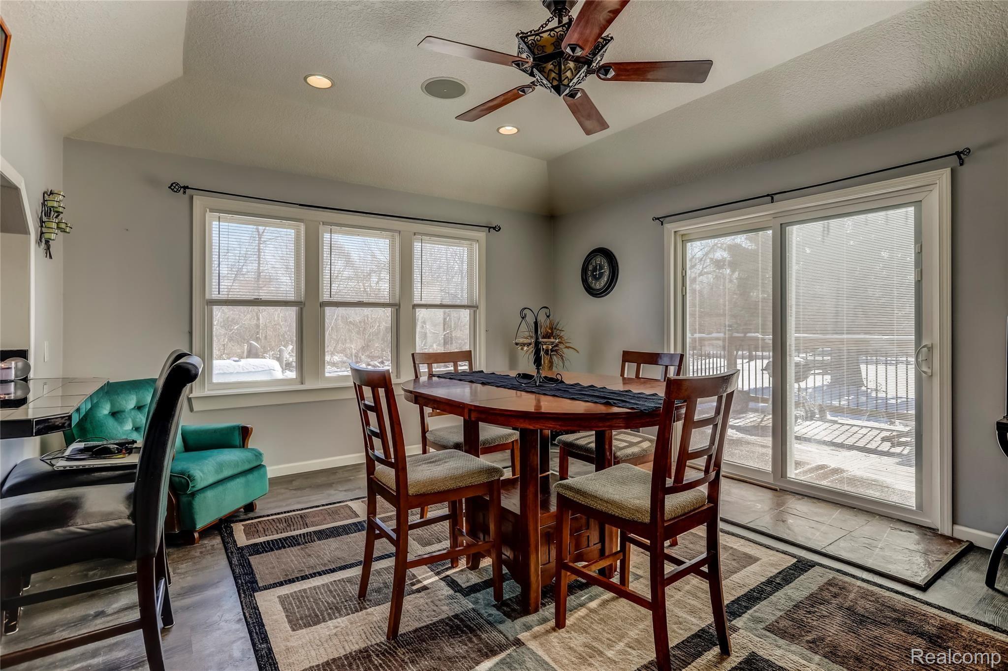 2191 Tinsman Road Fenton, MI 48430 - Photo 7 of 27 2191 Tinsman Rd, Fenton, MI-14-FULL.jpg