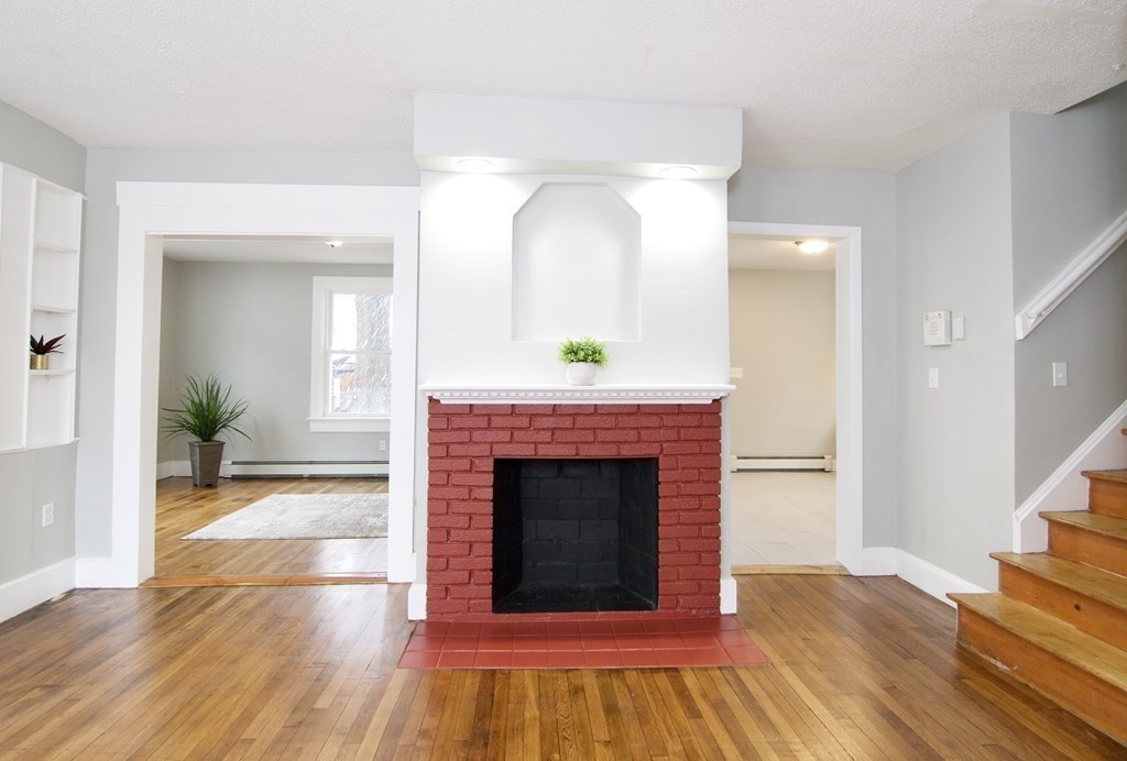 192 Marsden Street Springfield, MA 01109 - Photo 5 of 41