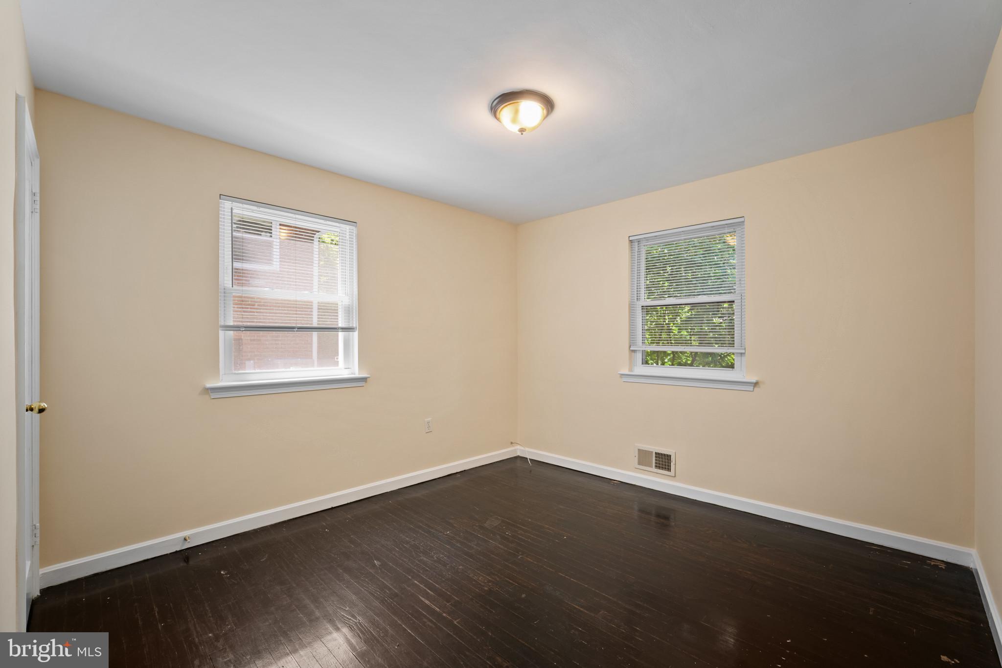 121 Whitmoor Terrace Silver Spring, MD 20901 - Photo 22 of 31