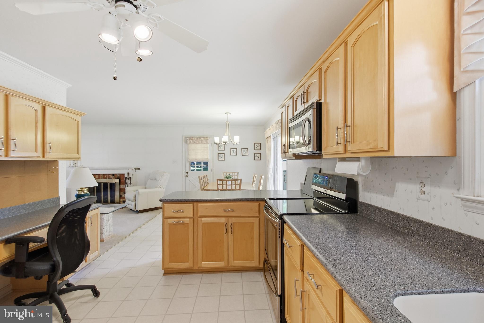 9385 Saddlemount Court Springfield, VA 22153 - Photo 18 of 51 Kitchen 5th View