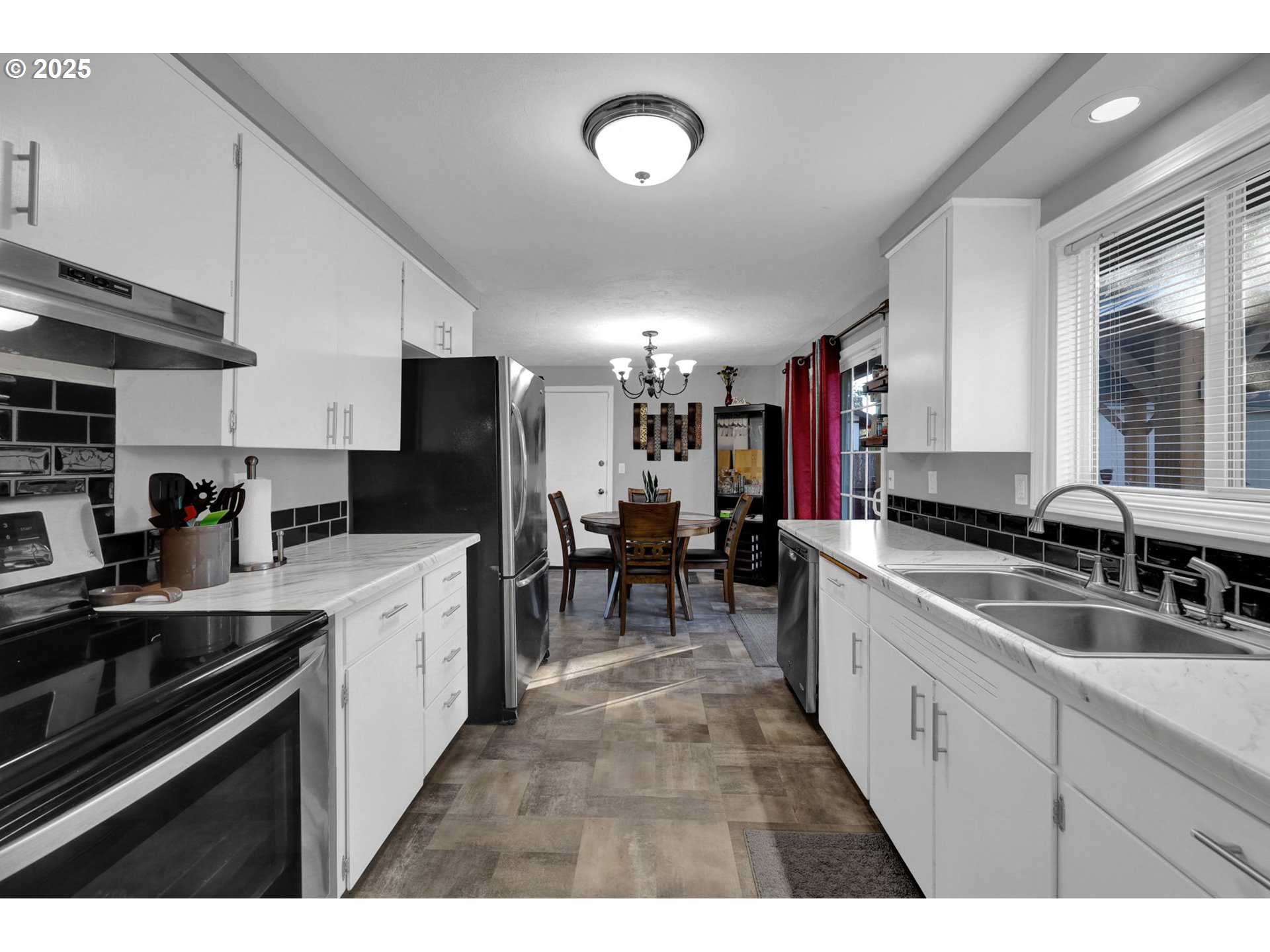 1756 10th Street Springfield, OR 97477 - Photo 14 of 38