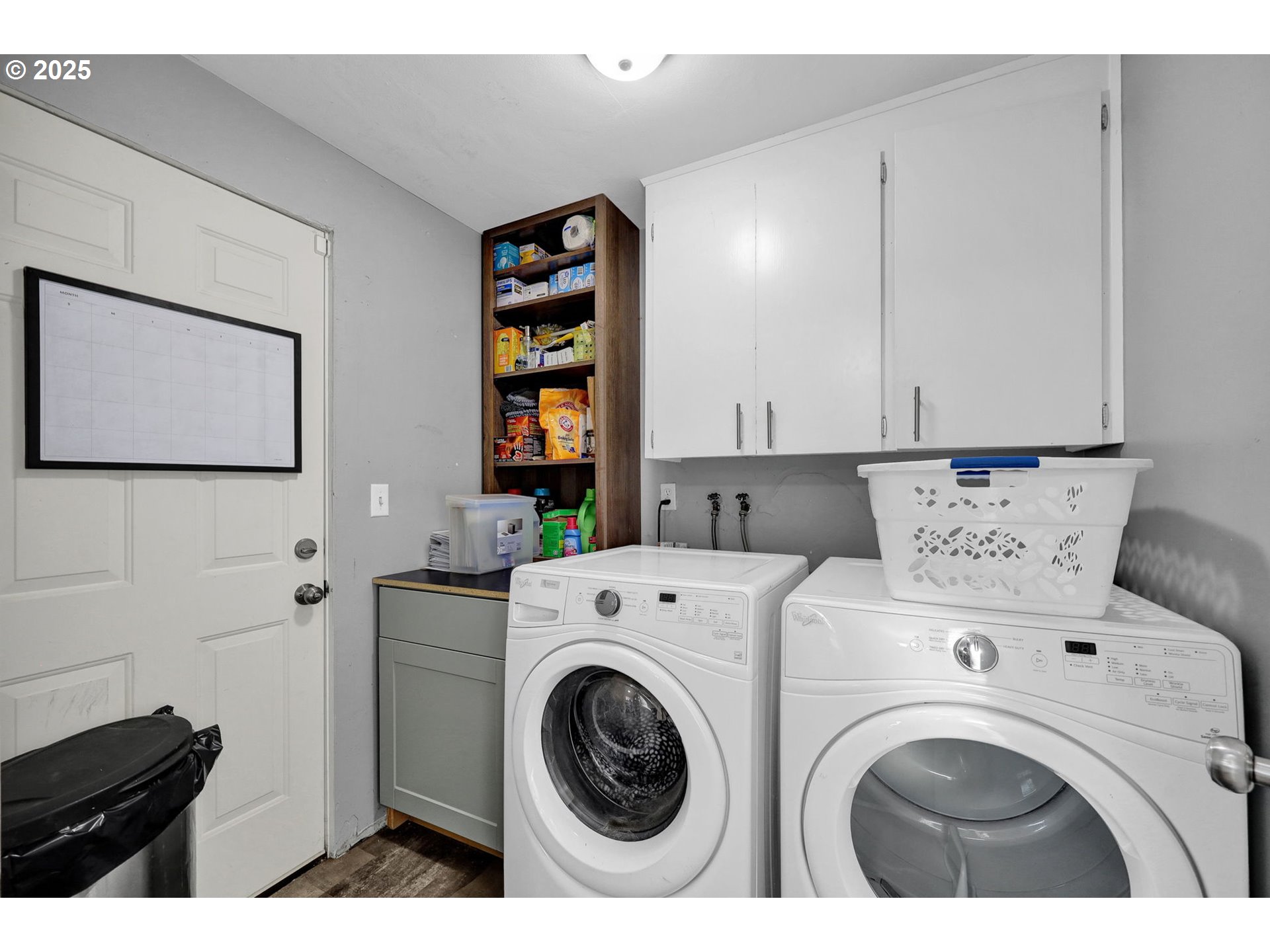 1756 10th Street Springfield, OR 97477 - Photo 16 of 38 Laundry