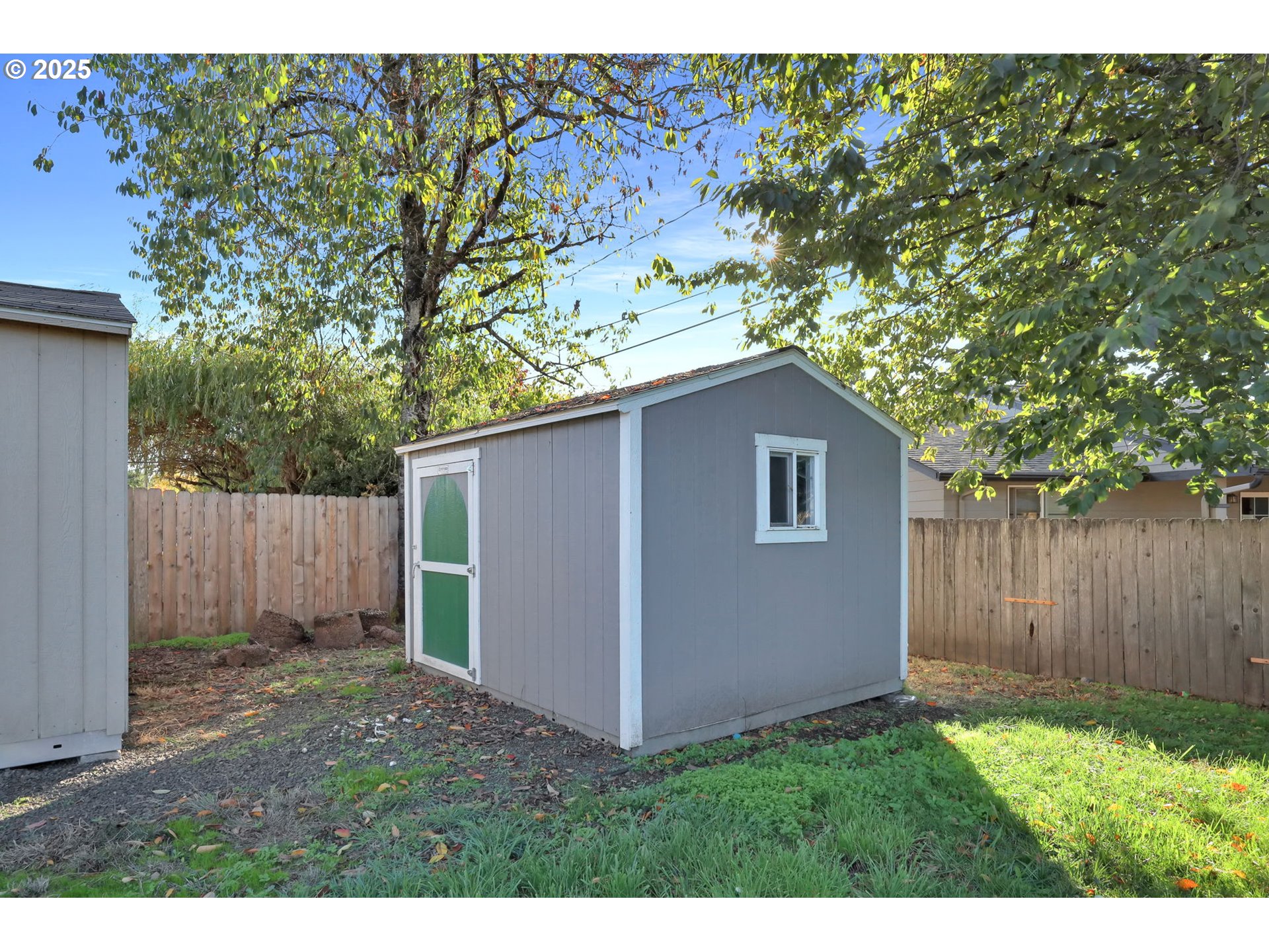 1756 10th Street Springfield, OR 97477 - Photo 26 of 38