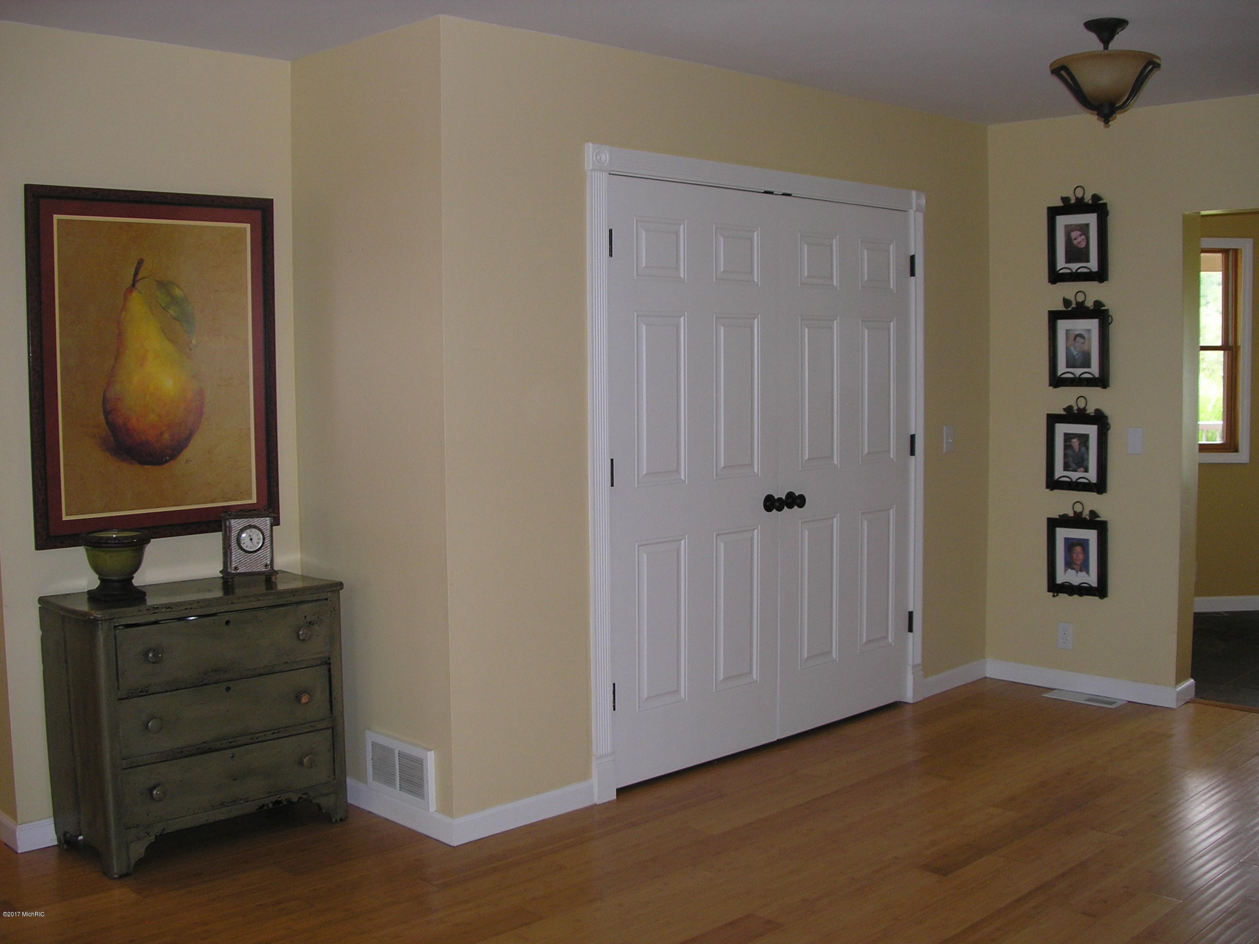 16800 Finch Road Marcellus, MI 49067 - Photo 25 of 69 16800 Finch June 2016 050