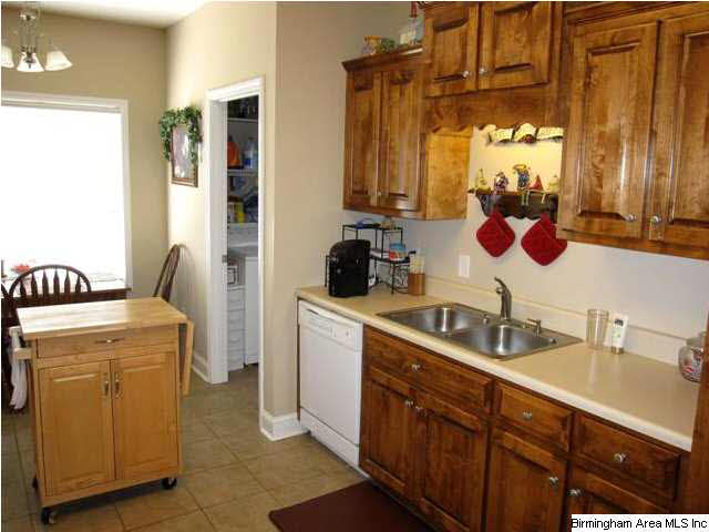 212 Twin Ridge Circle Lincoln, AL 35096 - Photo 4 of 28