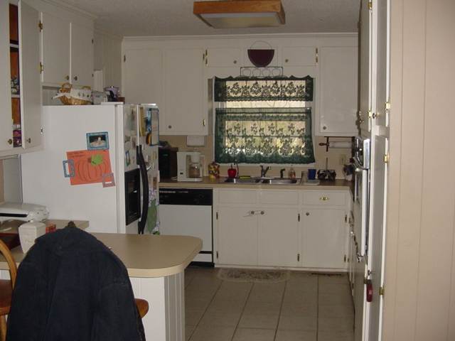 601 Greenview Road Anderson, SC 29625 - Photo 4 of 5 Gallery Image 4