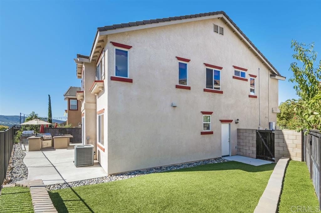 645 Helmsdale Road San Marcos, CA 92069 - Photo 22 of 25 Gallery Image 22