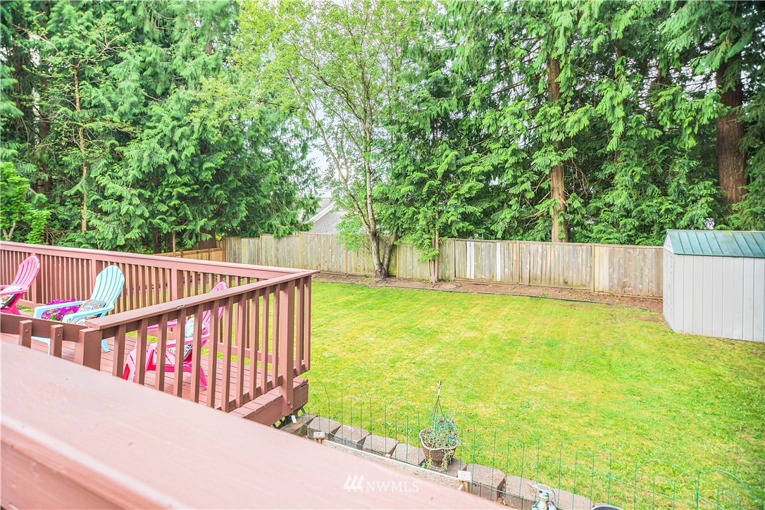 318 161st Place Southeast Bothell, WA 98012 - Photo 23 of 24 a view of outdoor space and deck