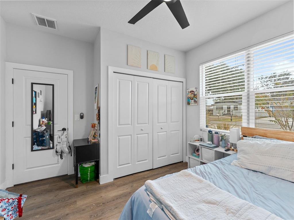 3103 West Leroy Street Tampa, FL 33607 - Photo 18 of 29 a bedroom with a bed and a window