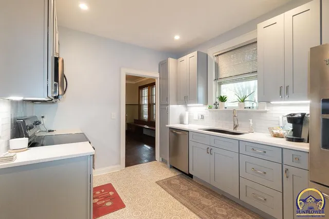 $267,000 | 2330 Southwest Hazelton Court, Topeka, KS 66606