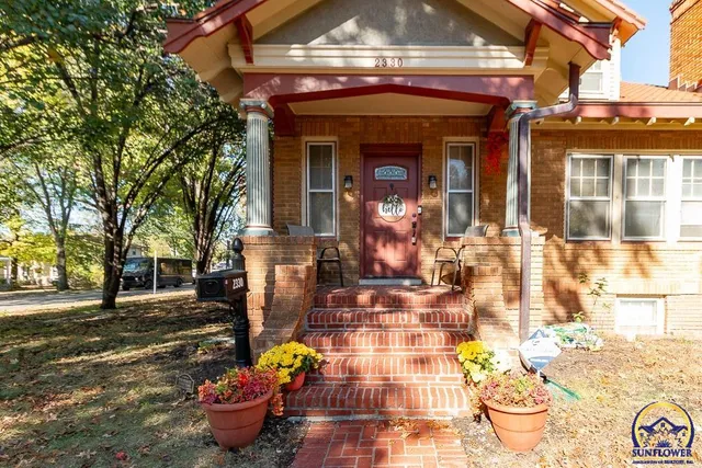 $267,000 | 2330 Southwest Hazelton Court, Topeka, KS 66606