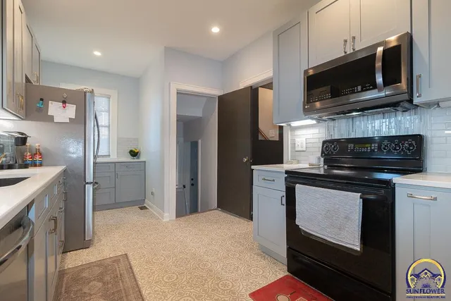 $267,000 | 2330 Southwest Hazelton Court, Topeka, KS 66606