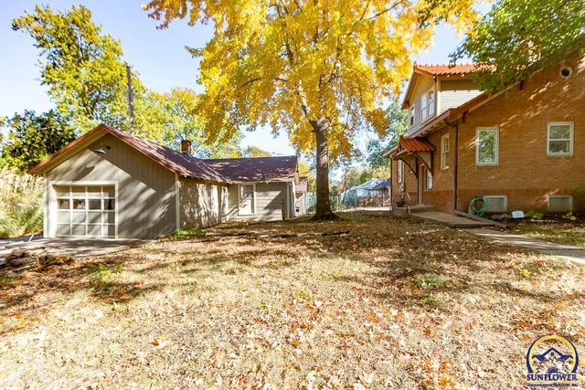 $267,000 | 2330 Southwest Hazelton Court, Topeka, KS 66606