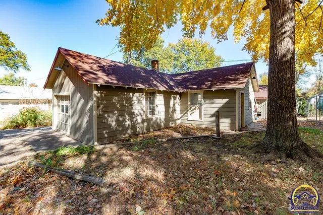 $267,000 | 2330 Southwest Hazelton Court, Topeka, KS 66606