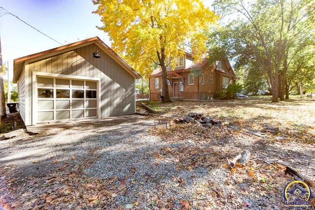 $267,000 | 2330 Southwest Hazelton Court, Topeka, KS 66606