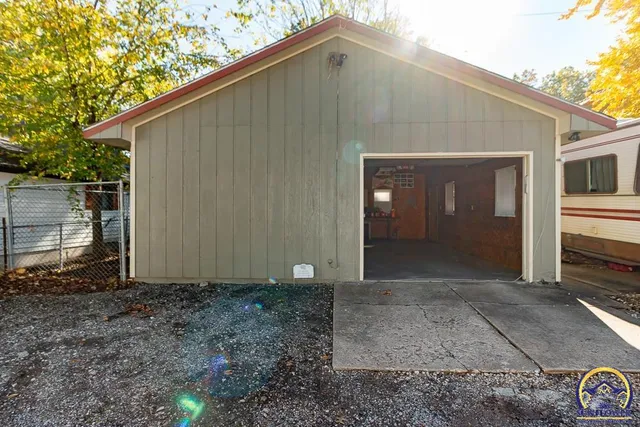 $267,000 | 2330 Southwest Hazelton Court, Topeka, KS 66606