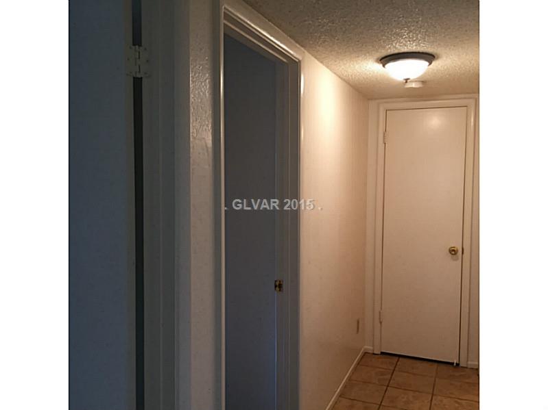 5733 Smoke Ranch Road, Unit B Las Vegas, NV 89108 - Photo 15 of 34 Other. hallway