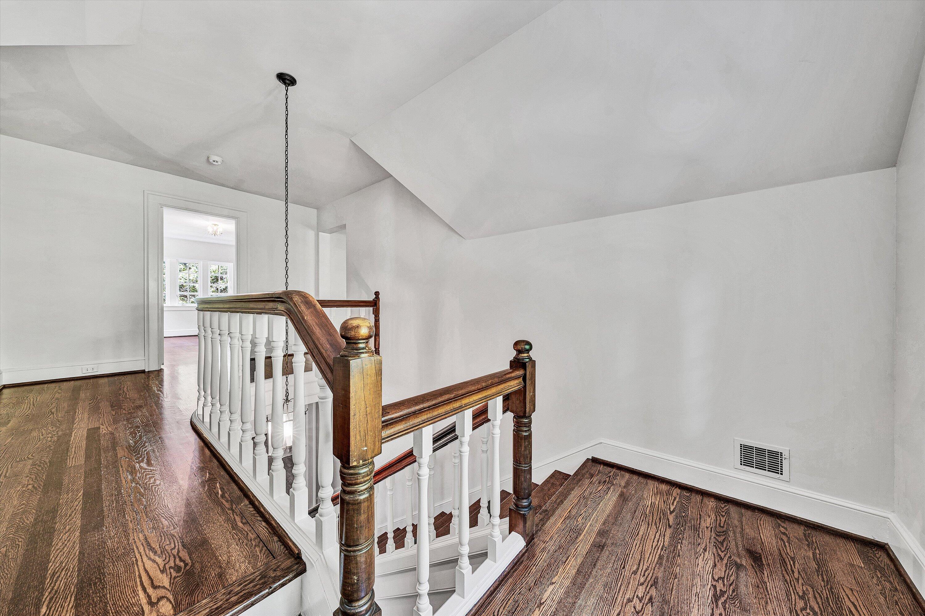 3625 Ridgewood Lane Southwest Roanoke, VA 24014 - Photo 31 of 82 32-DSC00483