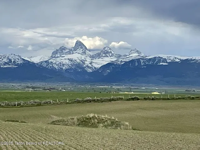 $4,599,999 | 4245 North 8000 West, Tetonia, ID 83452